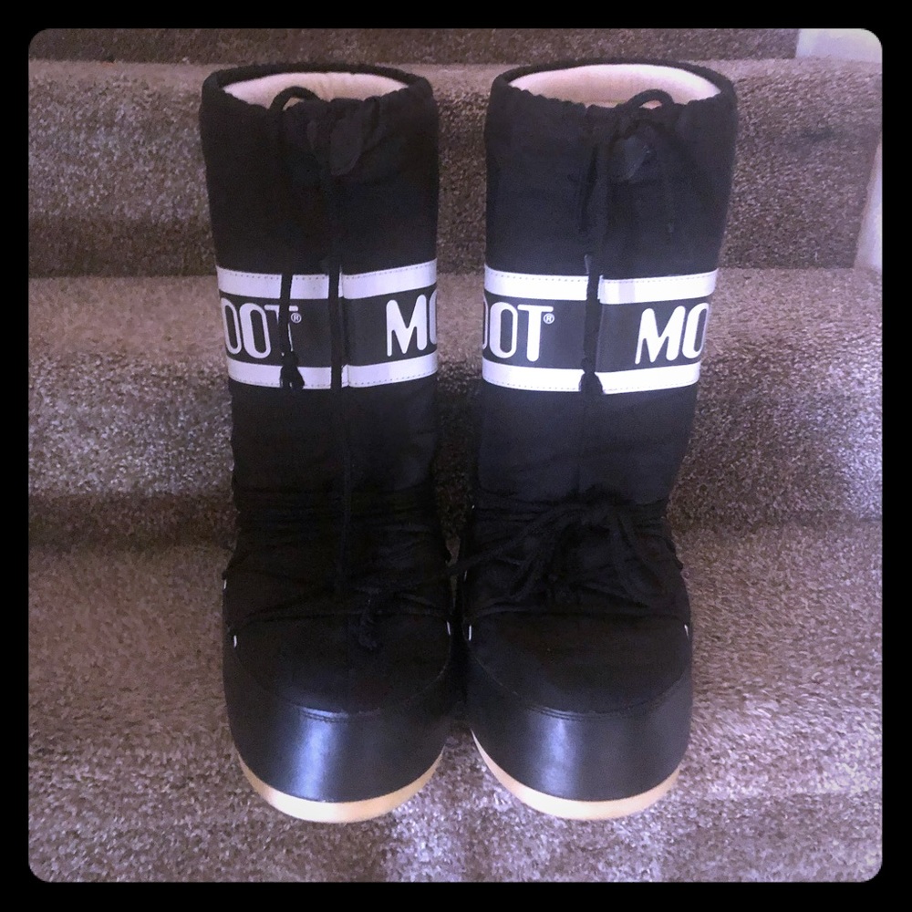 BLACK MOON BOOTS 🔥🔥🔥